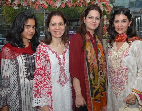 Launch of MauSummery Lawn Flagship Store