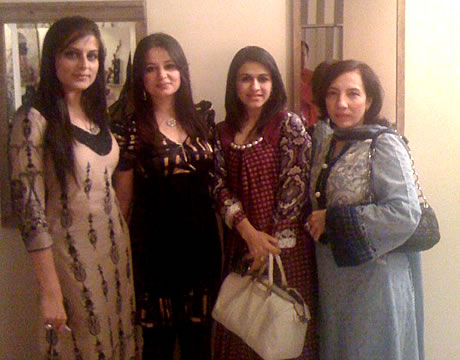 Anny of Fashion Central hosted a Get together