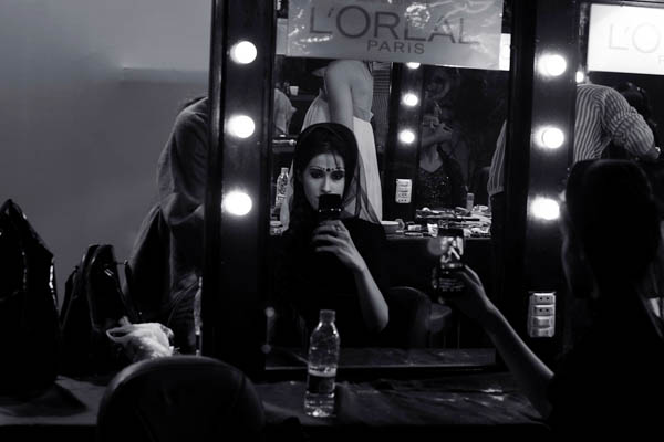 Backstage PFDC L'Oreal Paris Bridal Fashion Week 2011 - Day 2