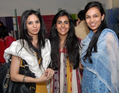 Launch of MauSummery Lawn Flagship Store