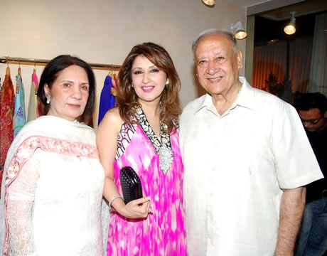 Launch of the flagship store by 'Mina Hasan'