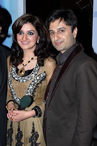meena-bazaar-monday-masti-awards-2009-