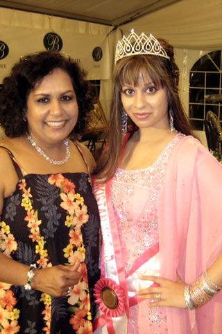 Mrs. Pakistan 2010 - Tahmena Bokhari raises funds for Schoolnet Guyana
