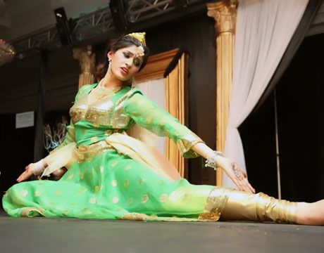 Mrs. Pakistan World 2010 wins Mrs. United Nations 2010
