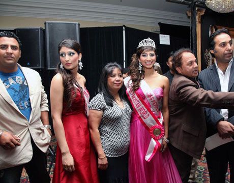 Mrs. Pakistan World 2010 wins Mrs. United Nations 2010