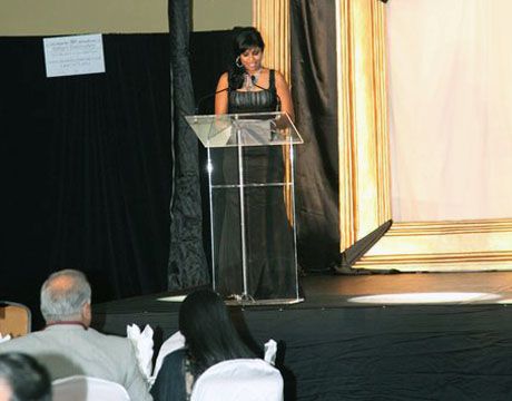 Mrs. Pakistan World 2010 wins Mrs. United Nations 2010