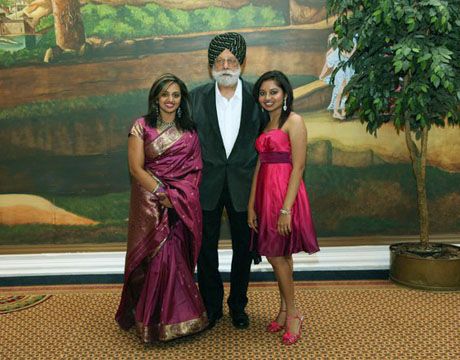 Mrs. Pakistan World 2010 wins Mrs. United Nations 2010
