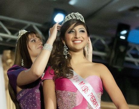 Mrs. Pakistan World 2010 wins Mrs. United Nations 2010
