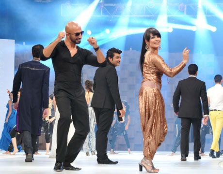 Performance by Reema at Lux Style Awards 2011