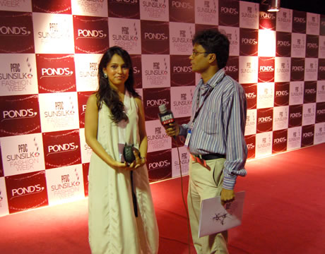 PFDC Sunsilk Fashion Week S/S 2012 Day 1 - Act 1 Red Carpet