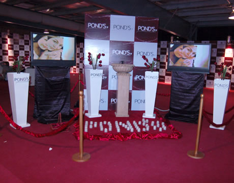 PFDC Sunsilk Fashion Week S/S 2012 Day 1 - Act 2 Red Carpet