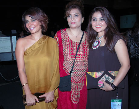 PFDC Sunsilk Fashion Week S/S 2012 Day 1 - Act 2 Red Carpet