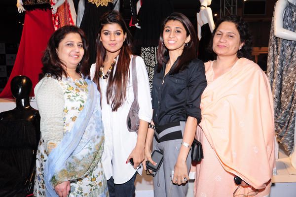 Red Carpet at PFDC Sunsilk Fashion Week 2012 Day 2 - Act 2