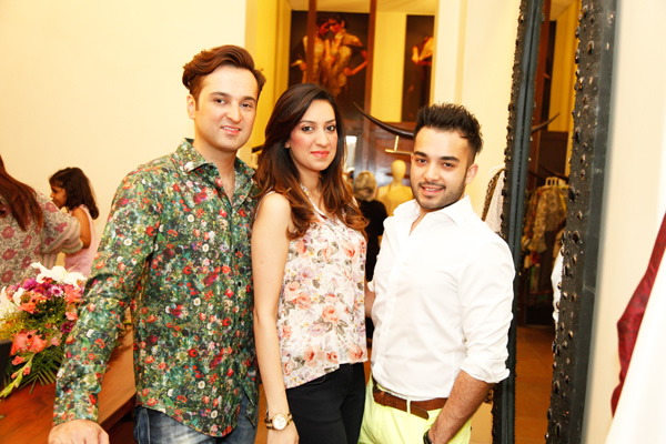 Tres Chic Collection Preview by Deepak Perwani