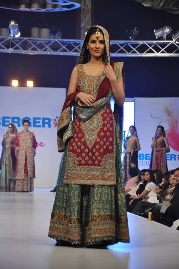 A Fashion Show by Berger Color Vogue