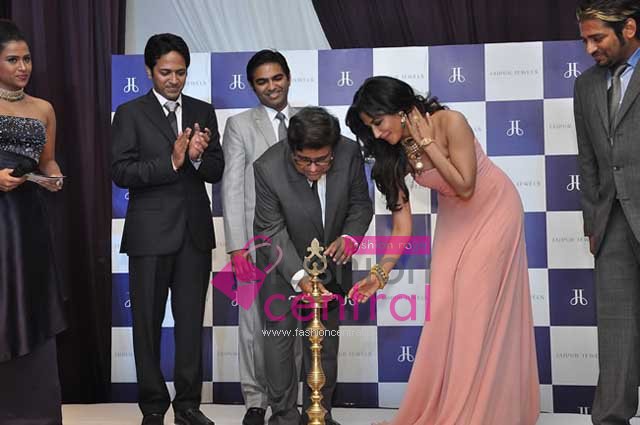 Chitrangada Singh Launches Jaipur Jewels