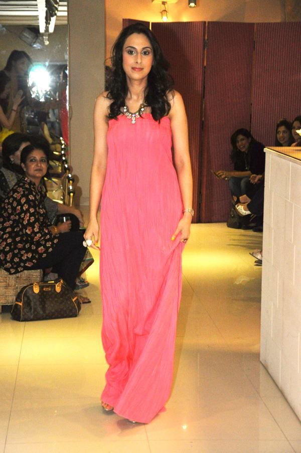 Color Me Fashion Walk By Nail Bar & Blush Studio