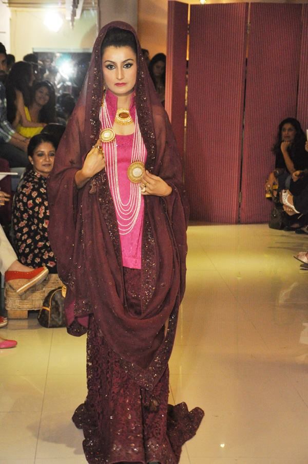 Color Me Fashion Walk By Nail Bar & Blush Studio