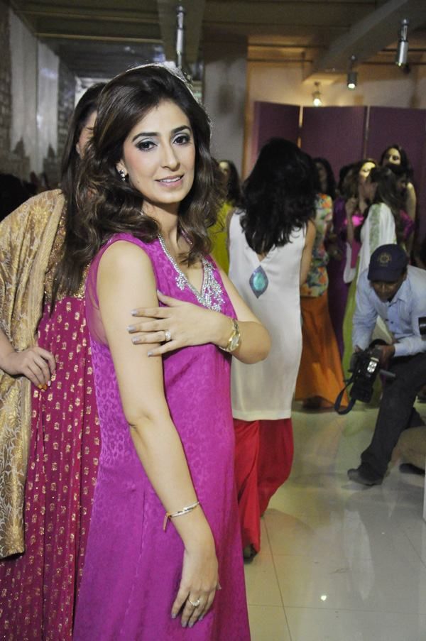 Color Me Fashion Walk By Nail Bar & Blush Studio