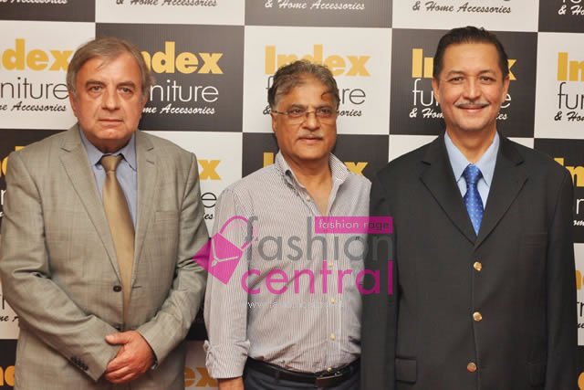 HE The Bulgarian Ambasador Roumen Pirontchev, Index Owner Mansoor Khan, HE The Thailand Ambassador Mr