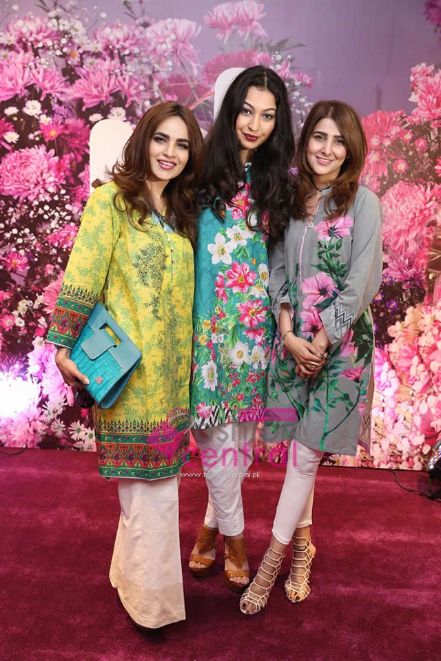 Humaira Asghar, Rubya Chaudhry and Areeba Habib