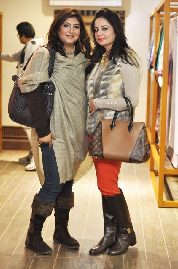 Zaru's Kashmiri Shawl Exhibition at Fashion Central Store