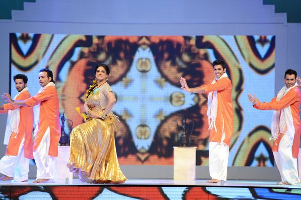 Performances at Lux Awards