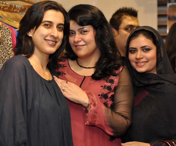Celebrities at Fashion Central Multi Brand Store