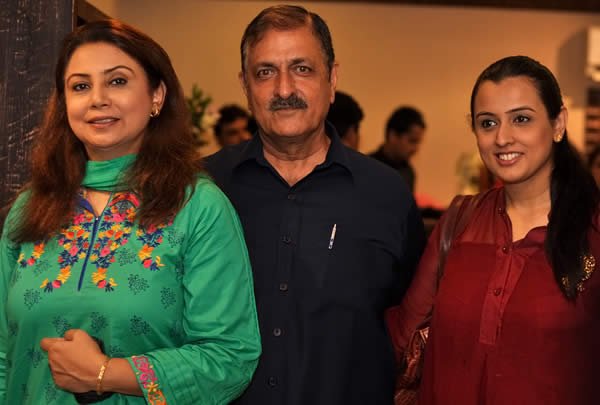Celebrities at Fashion Central Multi Brand Store