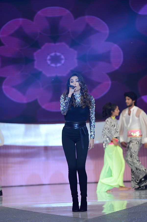 Amazing Music Performance at Veet Celebrations of Beauty
