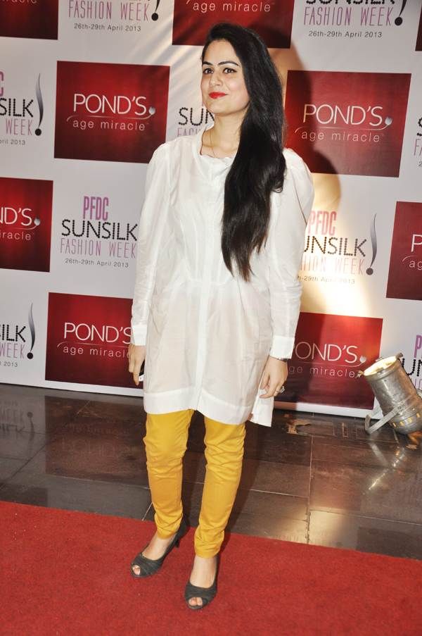 Red Carpet of PFDC Sunsilk Fashion Week 2013 Day 3