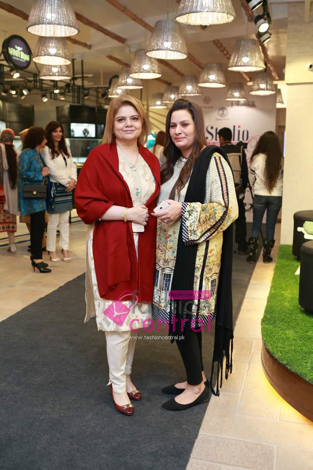 Studio One Multi Brand Outlet Lahore Images