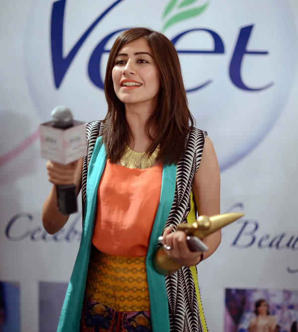 Backstage Images at VCB 2013 Karachi