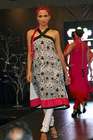 Khaadi Collections at 10 Q Fashion Show by Pakistani Designer