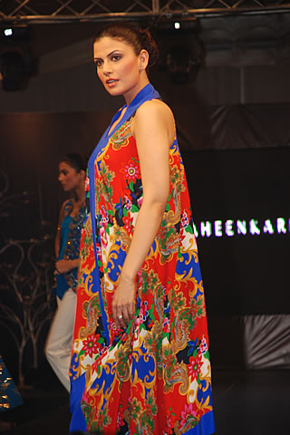 Maheen Karim new collection launched at 10-Q Lahore