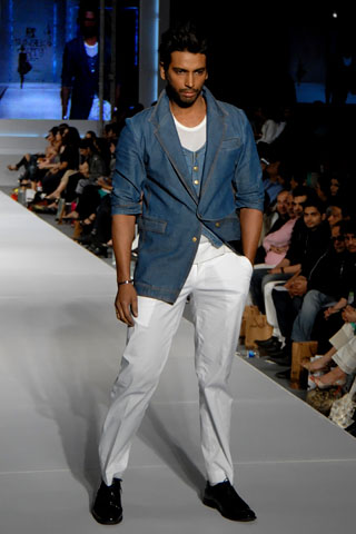 PFDC Sunsilk Fashion Week Lahore 2011