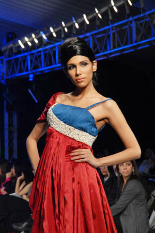 Fayeza Ansari showcased Asian Institute of Fashion Design