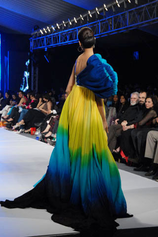 Mehreen Syed showcased Asian Institute of Fashion Design