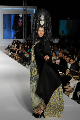Famous Designer Ali Xeeshan at PFDC Sunsilk Fashion Week 2011 Lahore