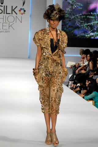 PFDC Sunsilk Fashion Week 2011 Lahore by Ammar Belal