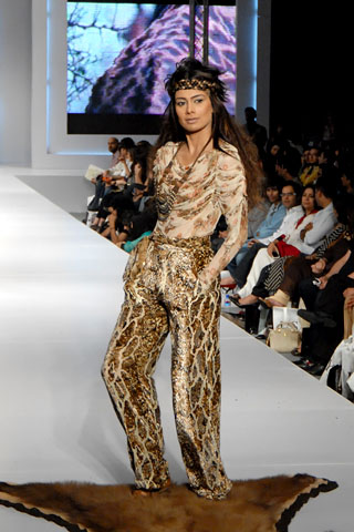 Ammar Belal Latest 2011 Collection at PFDC Sunsilk Fashion Week 2011