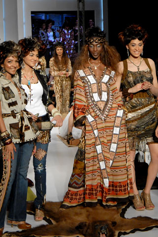 Famous Designer Ammar Belal at PFDC Sunsilk Fashion Week 2011 Lahore