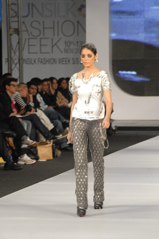 Ammar Belal at PFDC Sunsilk Fashion Week 2010 Karachi