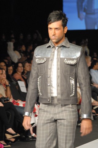 Ammar Belal at PFDC Sunsilk Fashion Week 2010 Karachi