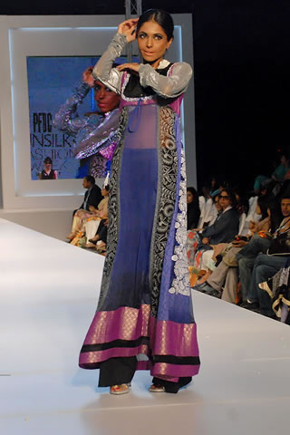 Famous Designer Bonanza at PFDC Sunsilk Fashion Week 2011 Lahore