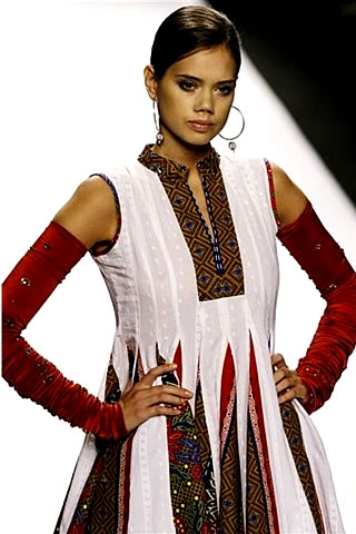 Deepak Perwani at Milan Fashion Week 2010