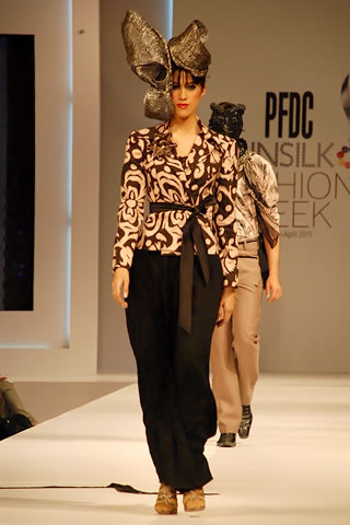 PFDC Sunsilk Fashion Week 2011 Lahore by Fahad Hussayn