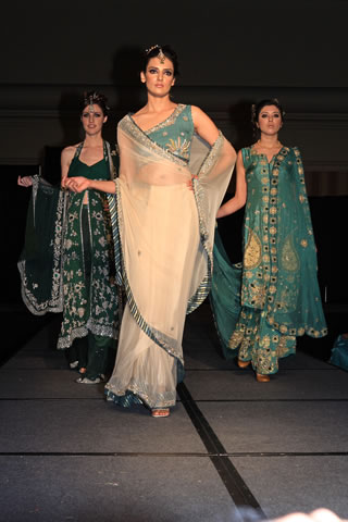 Hajra Hayat's collection in Colors of Pakistan 2009