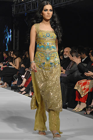 Hoorain's Collection at PFDC Sunsilk Fashion Week 2010