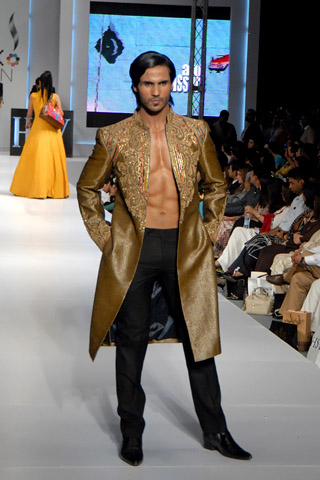 HSY Latest Designs at PFDC Sunsilk Fashion Week 2011 Lahore
